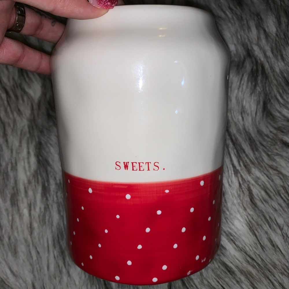 ***SOLD*** Rae Dunn canister